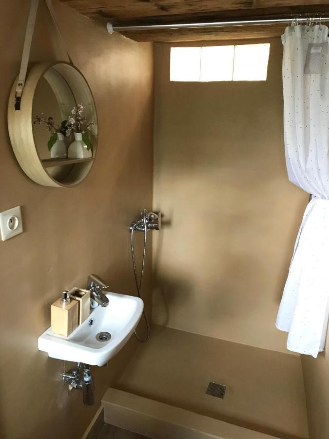 Kouzelna Maringotka Hotel Chribska Luaran gambar